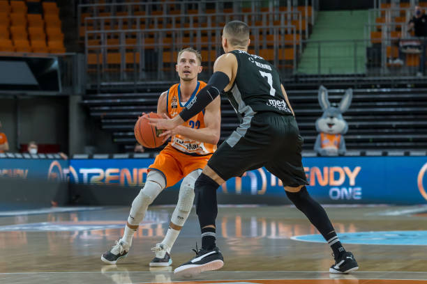 使他成为无 使他成为无