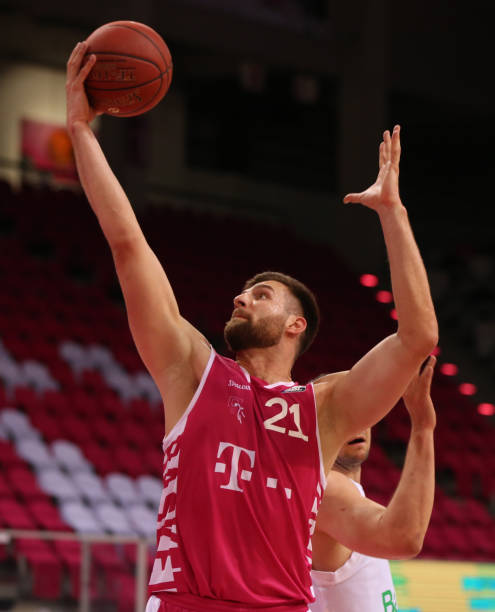 他对于比赛 他对于比赛