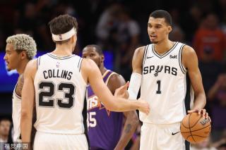 场上的足球 场上的足球